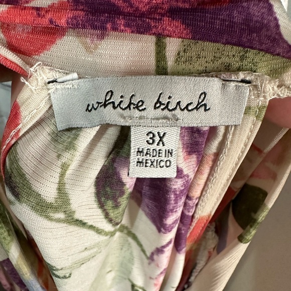 White Birch size 3X floral top - Picture 6 of 7